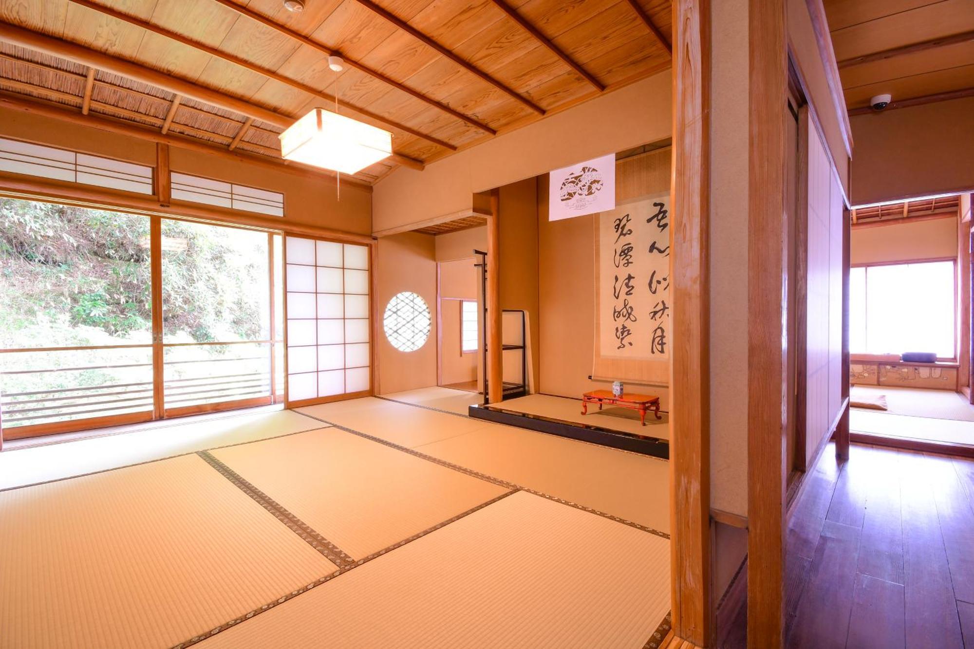 Koyasan Shukubo Saizenin Hotel Exterior photo