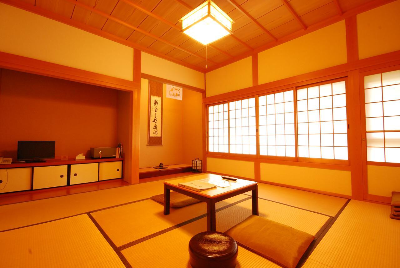 Koyasan Shukubo Saizenin Hotel Exterior photo