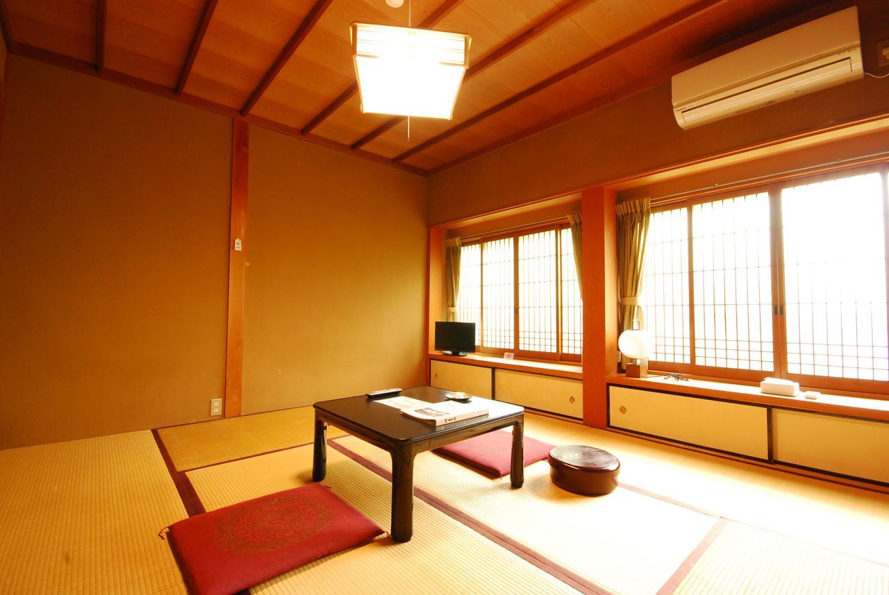 Koyasan Shukubo Saizenin Hotel Exterior photo