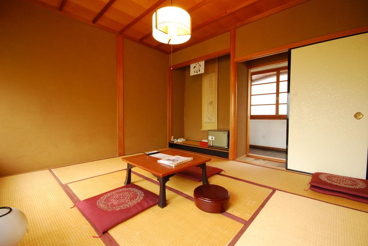 Koyasan Shukubo Saizenin Hotel Exterior photo
